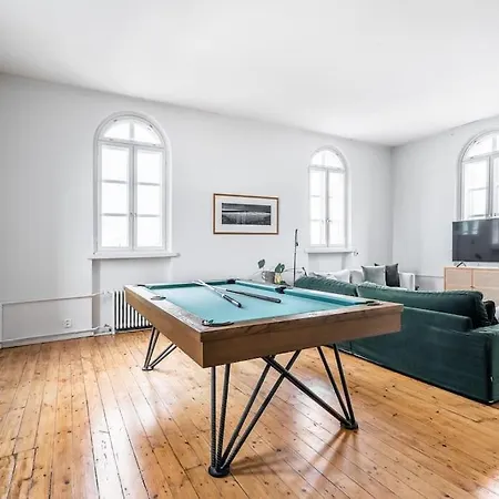 Tower Penthouse 1 Bedroom And Loft With 360-degree Views Apartmán